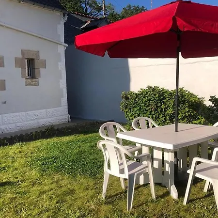 Charmante maison bretonne rénovée avec jardin clos WIFI Lézardrieux Extérieur photo
